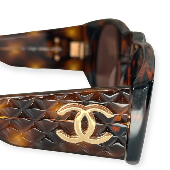 Chanel RARE Vintage 1992 CC Tortoiseshell Matelasse Frame Sunglasses - Picture 5 of 8